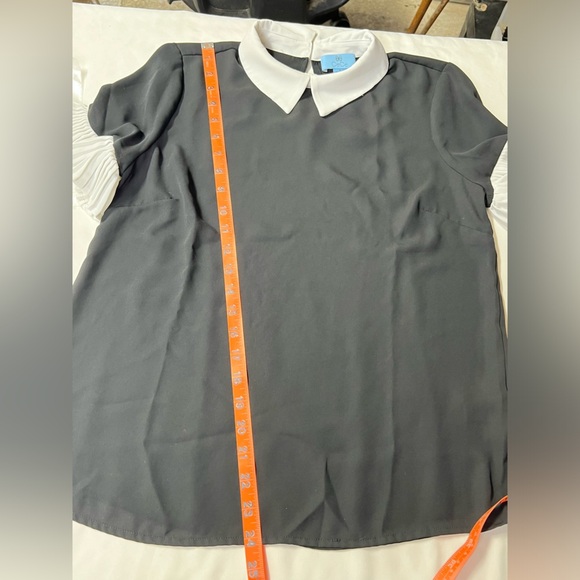 CECE Black‎ and white flutter sleeve top size S - Picture 14 of 14